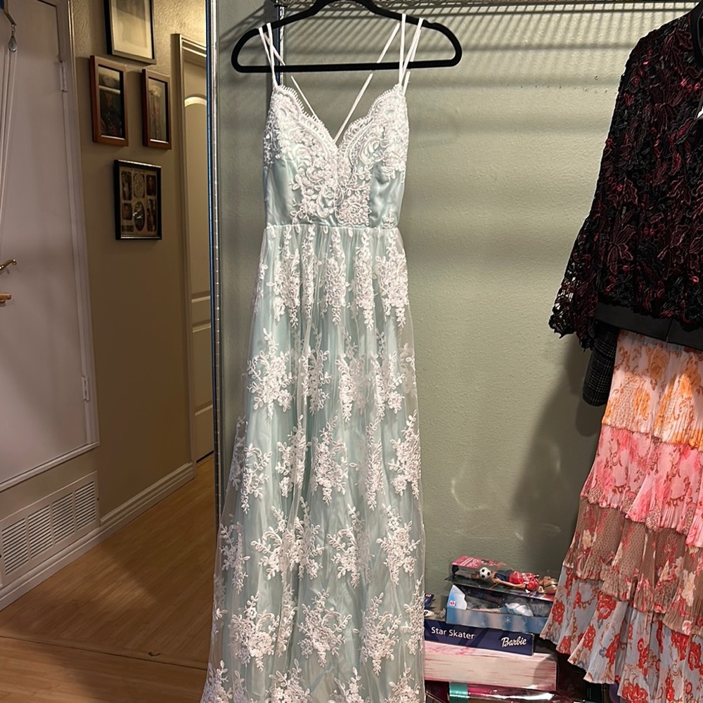 Blue and White Sleeveless V-Neck Prom Dress